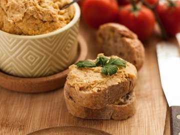 Паштет из куриного филе с орехами