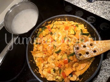 Красный карри с рисом - шаг 8