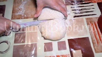 Кудрявый пирог с вареньем из песочного теста - шаг 3