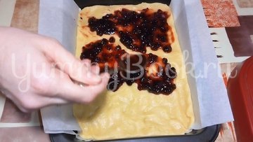 Кудрявый пирог с вареньем из песочного теста - шаг 6