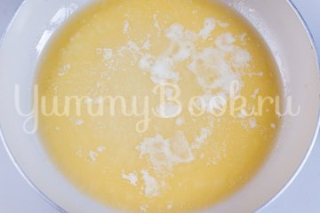 Пирог с заварным кремом и яблоками - шаг 1